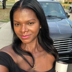 Meet your Posher, Latrice